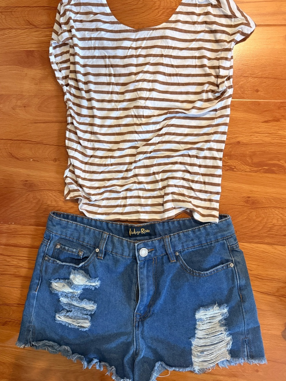 Indigo Rein Jeans shorts and open back top S bundle